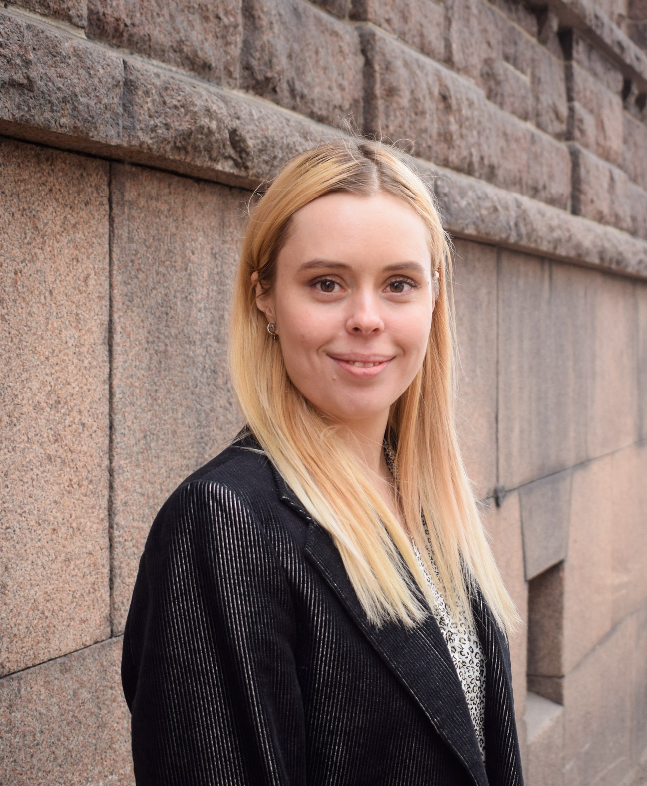 Opiskelijahaastattelussa Monica Väre
